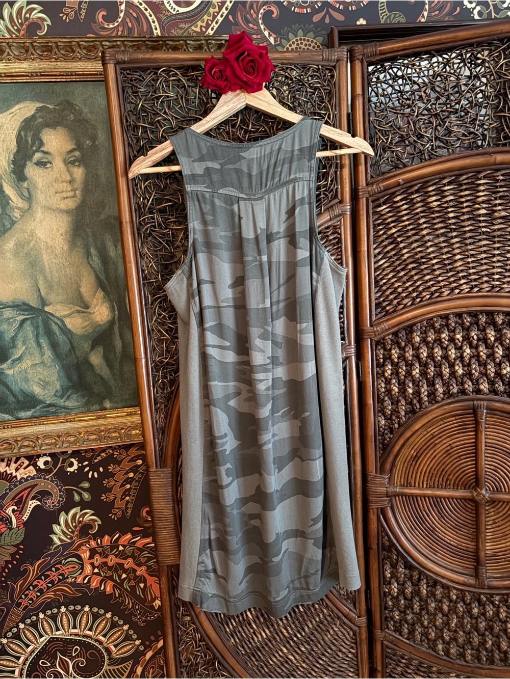 Splendid Small Camo Tank Dress Olive Green Henley Sleeveless Casual Soft Knit - Picture 3 of 3